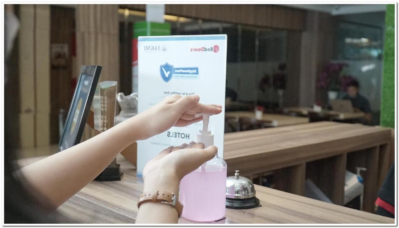 Reddoorz Syariah Premium At Cilandak Timur 2 Jakarta Buitenkant foto
