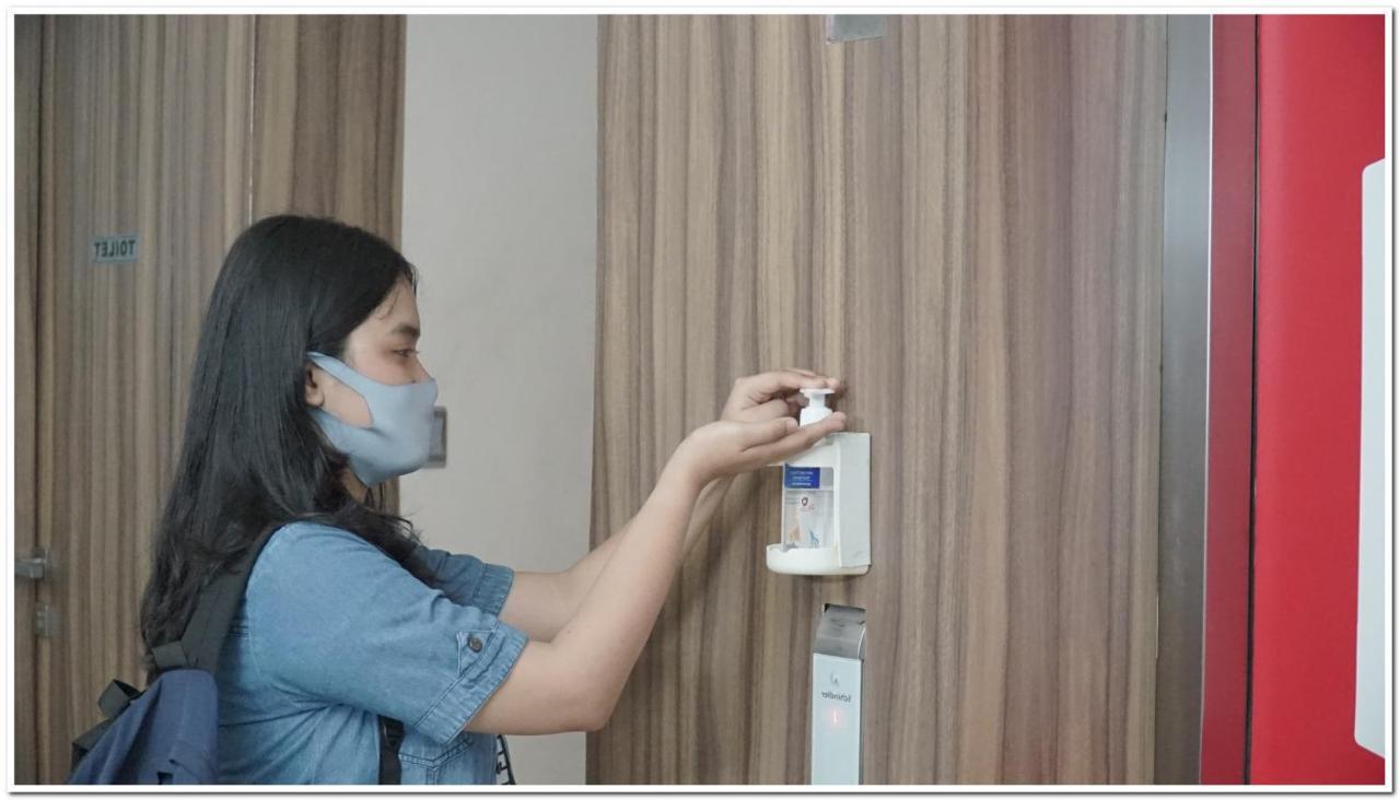 Reddoorz Syariah Premium At Cilandak Timur 2 Jakarta Buitenkant foto
